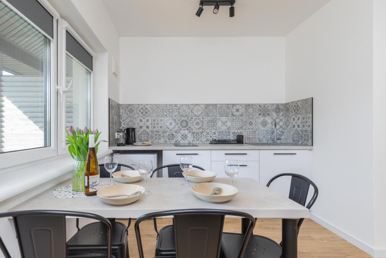 Seaside Escape Pet Friendly Apartments Mielenko By Noclegi Renters Esterno foto