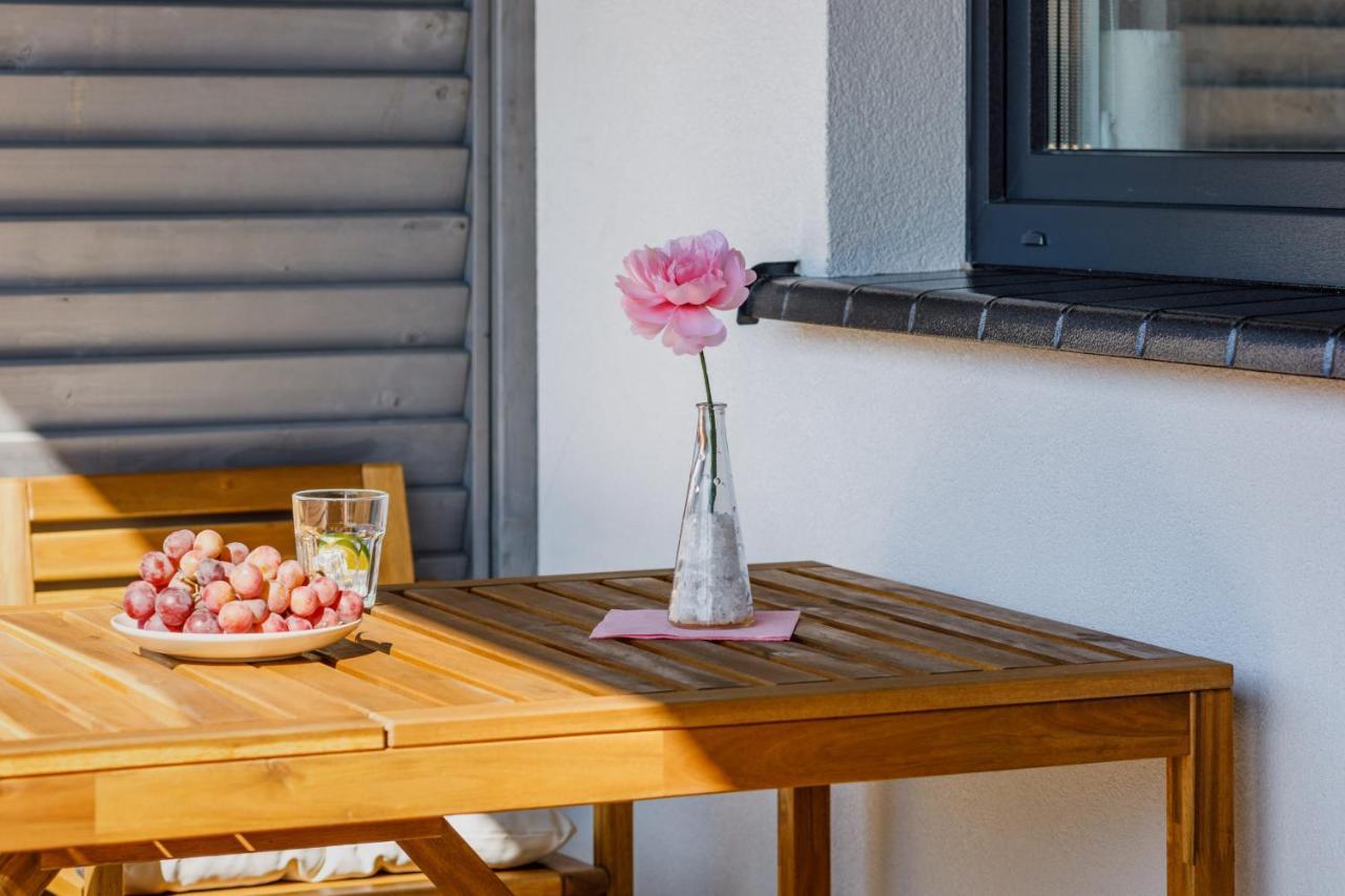 Seaside Escape Pet Friendly Apartments Mielenko By Noclegi Renters Esterno foto